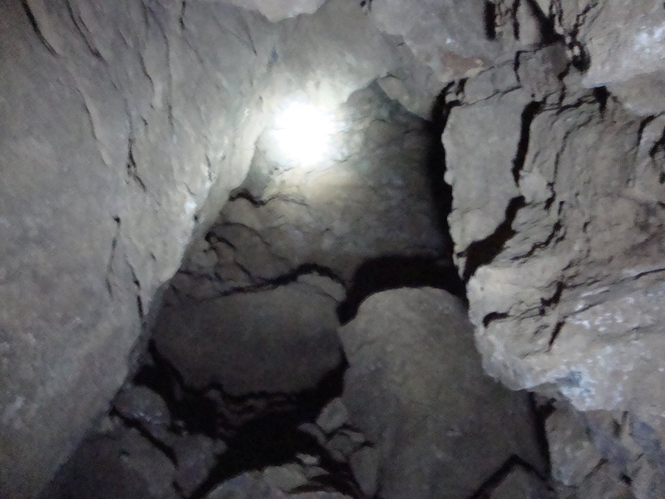 غار بزرگی در مسیر چشمه بل کشف شده است