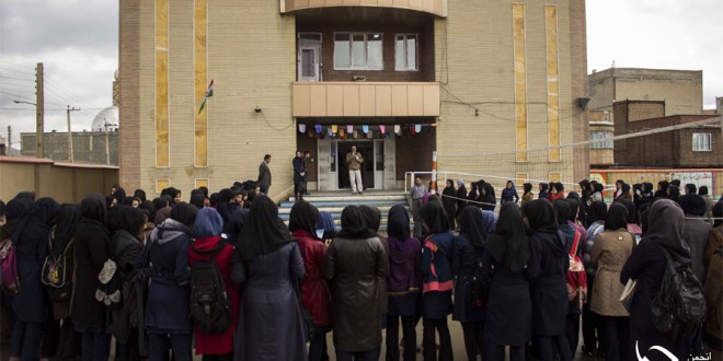 آموزش مفاهیم زیست محیطی در مدارس توسط تیم آموزش چیا