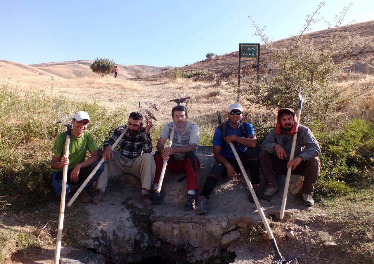کنترل آتش سوزی مراتع و کوهستان های دۆڵی شێروه‌ در نقده