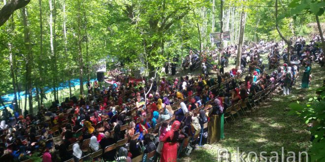 حضور چیا در مراسم فرهنگی “بهشت ژاورود”