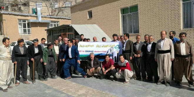 حضور کمیته آموزش انجمن سبز چیا در روستای “کەڕاوا”