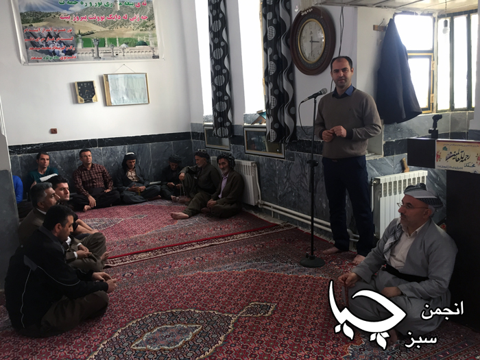 آگاه سازی مردم روستای رشه ده(ڕەشە دێ) از وضعیت بحرانی جنگل های منطقه توسط انجمن سبز چیا